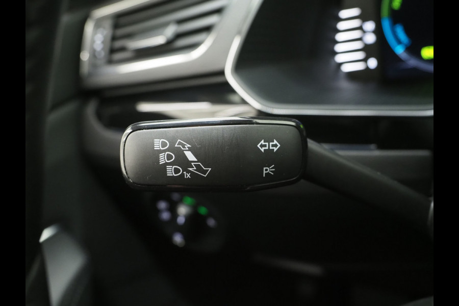 Škoda Superb Combi 1.4 TSI iV Laurin & Klement | Leder | Canton | Virtual | Camera | DAB | Memory | Adaptive Cruise