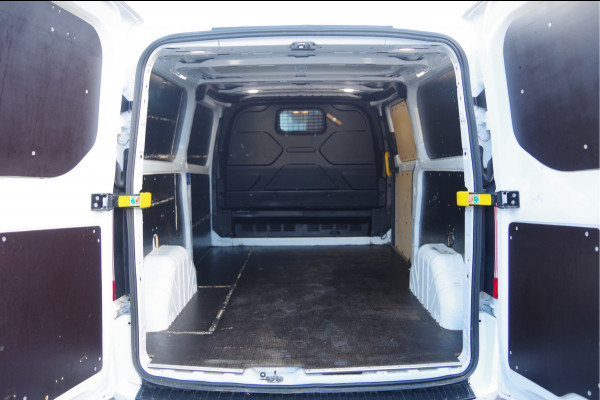 Ford Transit Custom 300 2.0 TDCI L2 3-ZITS, 170PK, 2800KG TREKHAAK, STOELVERWARMING, CAMERA, NAVI, CRUISE, AIRCO, PARKEERSENSOREN, 17''