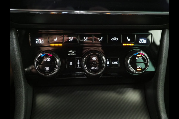 Škoda Superb Combi 1.4 TSI iV Sportline | Sportstoelen | Adaptive Cruise | Trekhaak | Keyless | Camera | Memory | Sfeerlicht