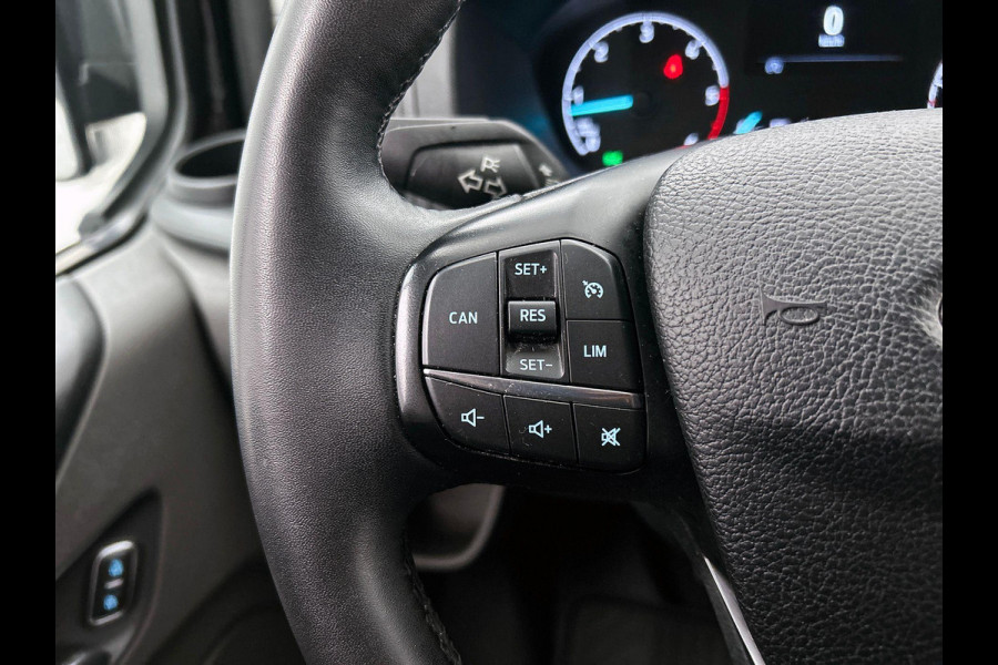Ford Transit Custom 130pk Automaat L2H1 Trend Navigatie Camera Apple Carplay Trekhaak Cruise control Airco