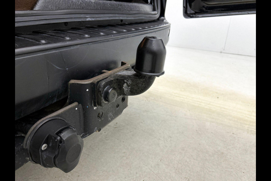 Ford Transit Custom 130pk Automaat L2H1 Trend Navigatie Camera Apple Carplay Trekhaak Cruise control Airco