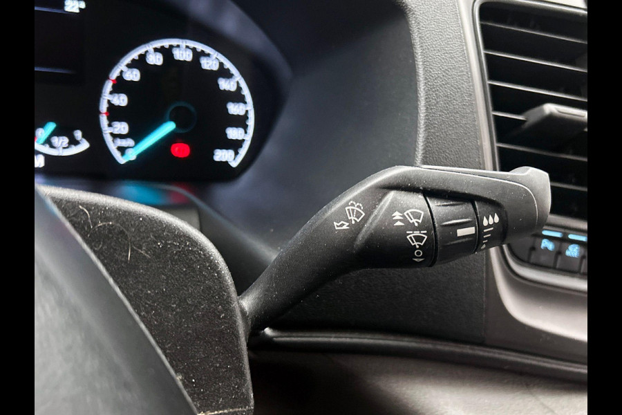 Ford Transit Custom 130pk Automaat L2H1 Trend Navigatie Camera Apple Carplay Trekhaak Cruise control Airco