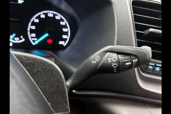 Ford Transit Custom 130pk Automaat L2H1 Trend Navigatie Camera Apple Carplay Trekhaak Cruise control Airco