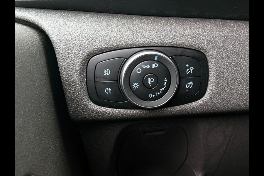 Ford Transit Custom 130pk Automaat L2H1 Trend Navigatie Camera Apple Carplay Trekhaak Cruise control Airco