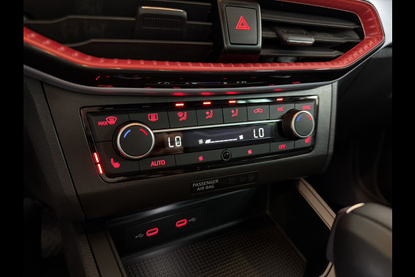 Seat Ibiza TSI 116PK DSG FR-SPORT CAMERA/CARPLAY/STOELVERWARMING