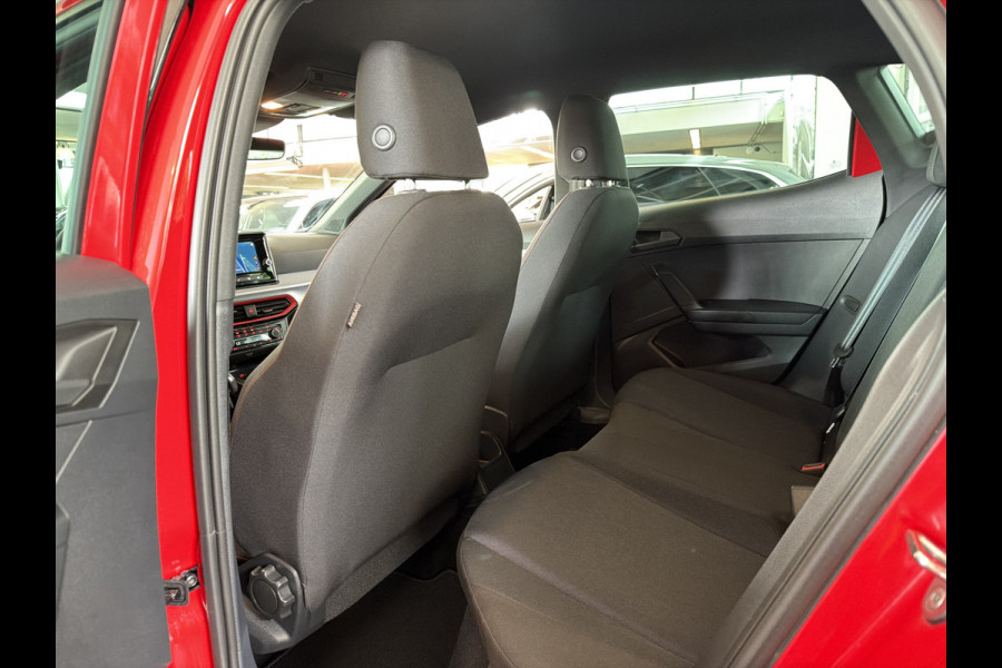 Seat Ibiza TSI 116PK DSG FR-SPORT CAMERA/CARPLAY/STOELVERWARMING