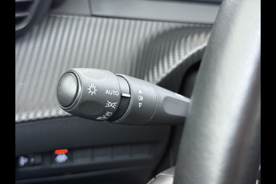 Peugeot e-208 EV 5Drs Automaat Apple Carplay Android Auto Navi* Ecc Cruise Control Active 50kWh Isofix Led Regen-Lichtsensor Keyless Dealeronderhouden