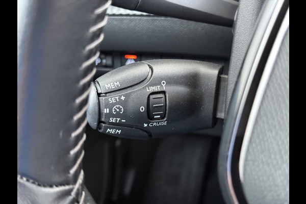 Peugeot e-208 EV 5Drs Automaat Apple Carplay Android Auto Navi* Ecc Cruise Control Active 50kWh Isofix Led Regen-Lichtsensor Keyless Dealeronderhouden