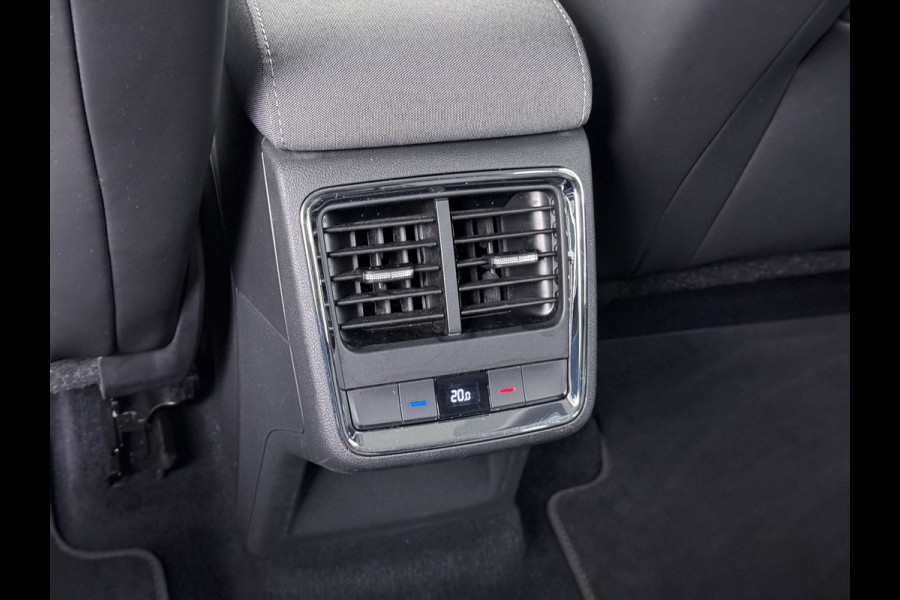 Škoda ENYAQ iV 180PK SOH 91% 3-Zone Ecc Camera Navi Ecc Stoel+Stuurverwarming Android Auto Apple Carplay 60 P-Assist Cruise Control Privacy Glas Lmv 20" Isofix Lane Assist Keyless advanced 1e Eigenaar Origineel Nederlandse Auto