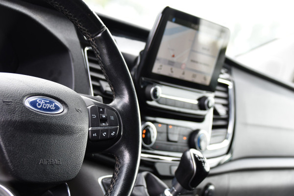Ford Transit Custom 280 2.0 TDCI L1H1 PB Edition Limited Camera, Cruise, Carplay, Stoelverwarming, Trekhaak, 130pk, Multimedia, NAVI, Uniek!