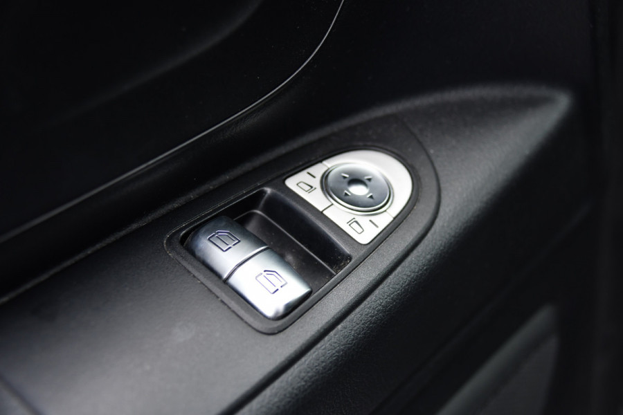 Mercedes-Benz Vito 111 CDI L2 Edition Camera, Cruise, Airco, 115pk, Multimedia, NAVI, Uniek!