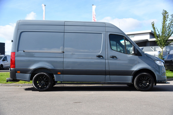 Mercedes-Benz Sprinter 319 V6 3.0 CDI L2H2 PB Edition Camera, Cruise, Carplay, Multimedia, Automaat, Geveerde stoel, 190pk, Trekhaak, Uniek!