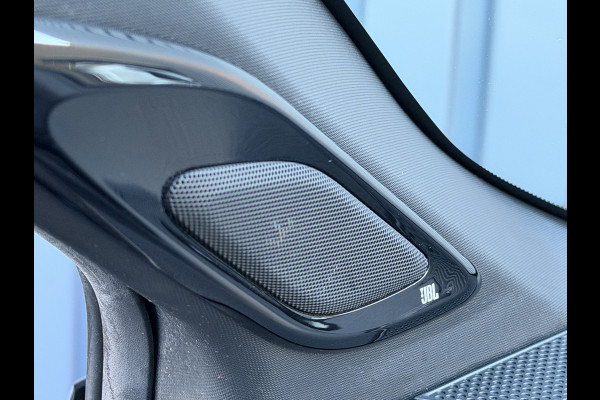 Toyota C-HR 1.8 Hybrid Executive Ultimate / Bi tone | Creme Leer | JBL | LED | Allseason banden | Rijklaar!!