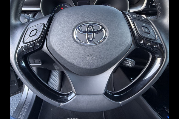 Toyota C-HR 1.8 Hybrid Executive Ultimate / Bi tone | Creme Leer | JBL | LED | Allseason banden | Rijklaar!!