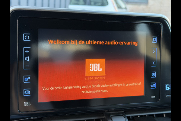 Toyota C-HR 1.8 Hybrid Executive Ultimate / Bi tone | Creme Leer | JBL | LED | Allseason banden | Rijklaar!!