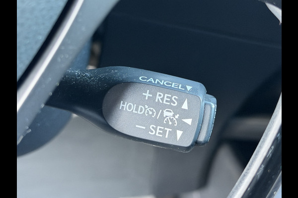 Toyota C-HR 1.8 Hybrid Executive Ultimate / Bi tone | Creme Leer | JBL | LED | Allseason banden | Rijklaar!!