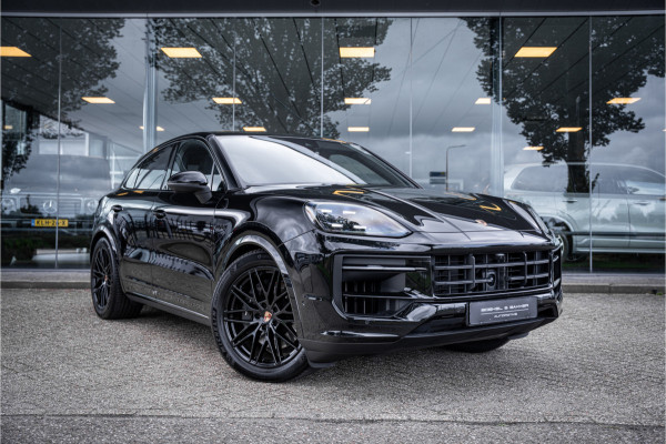 Porsche Cayenne Coupé 3.0 E-Hybrid ** Sport Design ** Luchtvering ** 18-weg ** HUD ** BOSE ** Sportuitlaat ** Sport Chrono ** Matrix ** Achterasbesturing ** Panodak