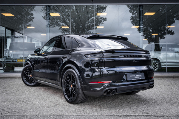 Porsche Cayenne Coupé 3.0 E-Hybrid ** Sport Design ** Luchtvering ** 18-weg ** HUD ** BOSE ** Sportuitlaat ** Sport Chrono ** Matrix ** Achterasbesturing ** Panodak