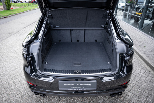 Porsche Cayenne Coupé 3.0 E-Hybrid ** Sport Design ** Luchtvering ** 18-weg ** HUD ** BOSE ** Sportuitlaat ** Sport Chrono ** Matrix ** Achterasbesturing ** Panodak
