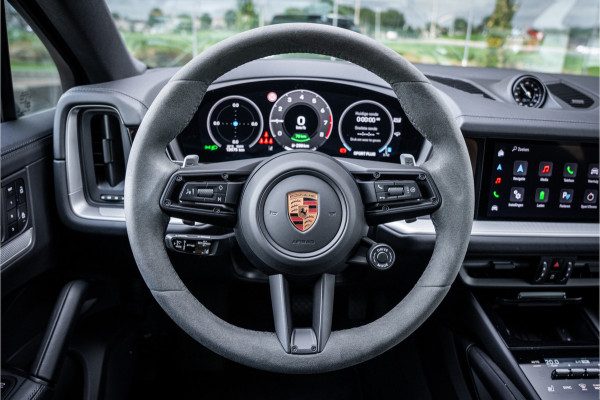 Porsche Cayenne Coupé 3.0 E-Hybrid ** Sport Design ** Luchtvering ** 18-weg ** HUD ** BOSE ** Sportuitlaat ** Sport Chrono ** Matrix ** Achterasbesturing ** Panodak