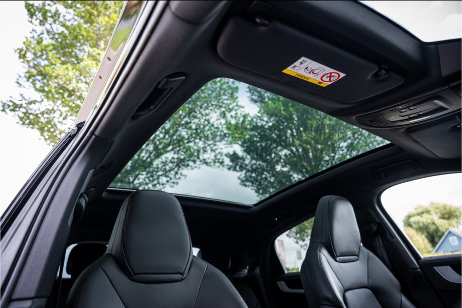 Porsche Cayenne Coupé 3.0 E-Hybrid ** Sport Design ** Luchtvering ** 18-weg ** HUD ** BOSE ** Sportuitlaat ** Sport Chrono ** Matrix ** Achterasbesturing ** Panodak