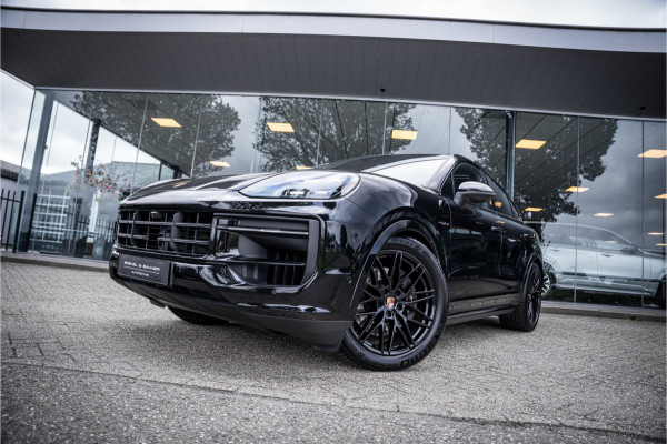Porsche Cayenne Coupé 3.0 E-Hybrid ** Sport Design ** Luchtvering ** 18-weg ** HUD ** BOSE ** Sportuitlaat ** Sport Chrono ** Matrix ** Achterasbesturing ** Panodak
