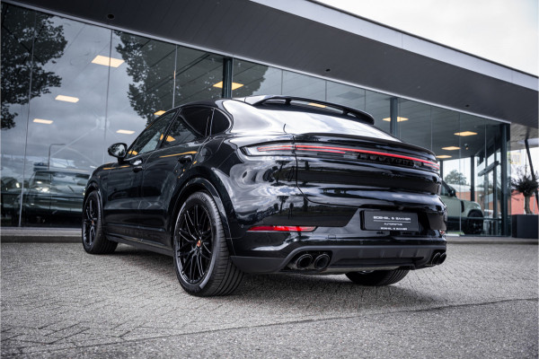 Porsche Cayenne Coupé 3.0 E-Hybrid ** Sport Design ** Luchtvering ** 18-weg ** HUD ** BOSE ** Sportuitlaat ** Sport Chrono ** Matrix ** Achterasbesturing ** Panodak