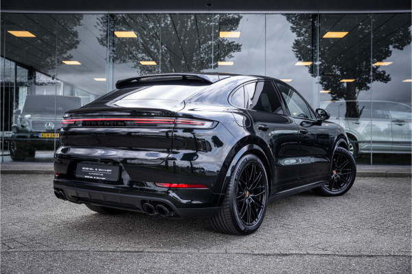 Porsche Cayenne Coupé 3.0 E-Hybrid ** Sport Design ** Luchtvering ** 18-weg ** HUD ** BOSE ** Sportuitlaat ** Sport Chrono ** Matrix ** Achterasbesturing ** Panodak