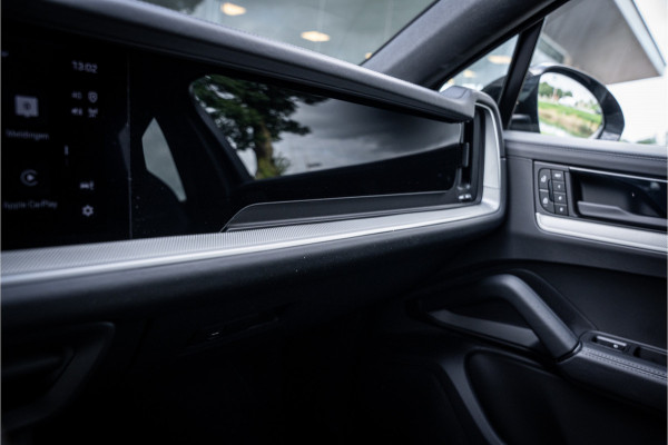 Porsche Cayenne Coupé 3.0 E-Hybrid ** Sport Design ** Luchtvering ** 18-weg ** HUD ** BOSE ** Sportuitlaat ** Sport Chrono ** Matrix ** Achterasbesturing ** Panodak