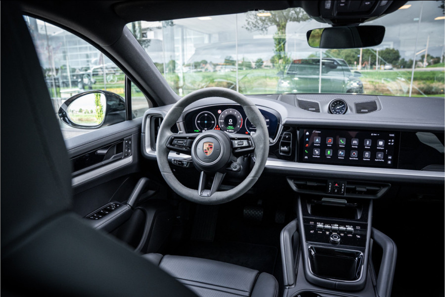 Porsche Cayenne Coupé 3.0 E-Hybrid ** Sport Design ** Luchtvering ** 18-weg ** HUD ** BOSE ** Sportuitlaat ** Sport Chrono ** Matrix ** Achterasbesturing ** Panodak