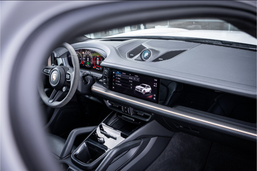 Porsche Cayenne 3.0 S E-Hybrid (519pk) ** Panodak ** Sport Design ** InnoDrive ** Trekhaak ** HUD ** PDLS+ ** 4-wielsturing ** BOSE ** Surround View ** Alcantara Hemel