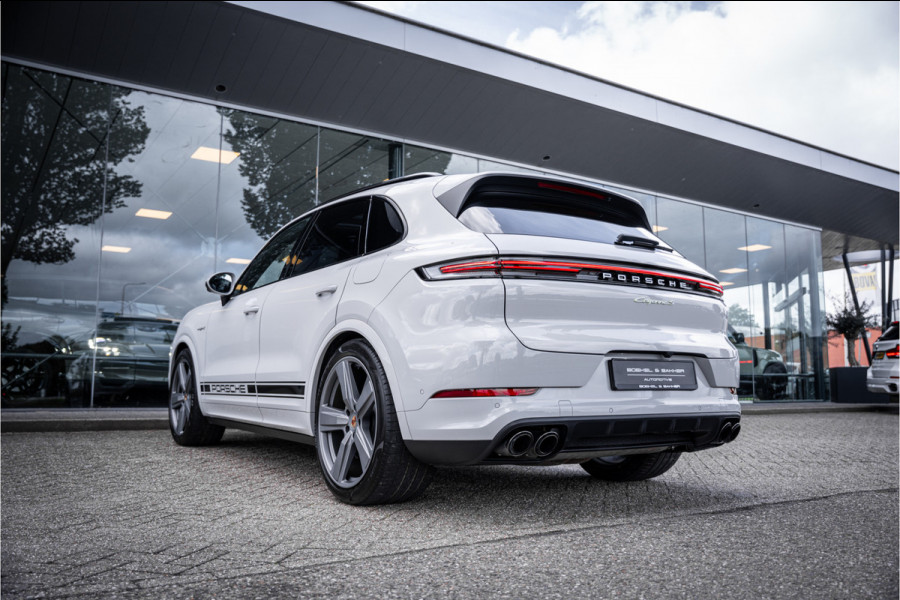Porsche Cayenne 3.0 S E-Hybrid (519pk) ** Panodak ** Sport Design ** InnoDrive ** Trekhaak ** HUD ** PDLS+ ** 4-wielsturing ** BOSE ** Surround View ** Alcantara Hemel