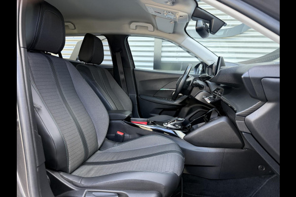 Peugeot 2008 1.2 PureTech Allure Pack 2e Eigenaar|Camera|Trekhaak|Carplay|Stoelverwarming|i- Cockpit|D-riem vv in 2025|Cruise|APK tot 07-2027