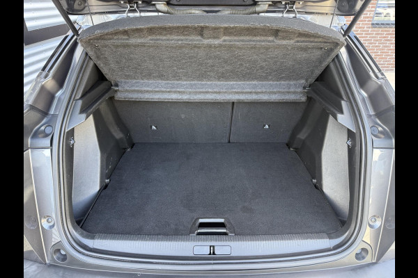 Peugeot 2008 1.2 PureTech Allure Pack 2e Eigenaar|Camera|Trekhaak|Carplay|Stoelverwarming|i- Cockpit|D-riem vv in 2025|Cruise|APK tot 07-2027