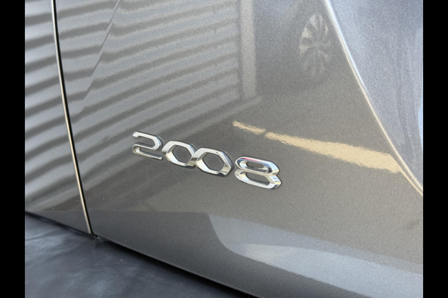 Peugeot 2008 1.2 PureTech Allure Pack 2e Eigenaar|Camera|Trekhaak|Carplay|Stoelverwarming|i- Cockpit|D-riem vv in 2025|Cruise|APK tot 07-2027