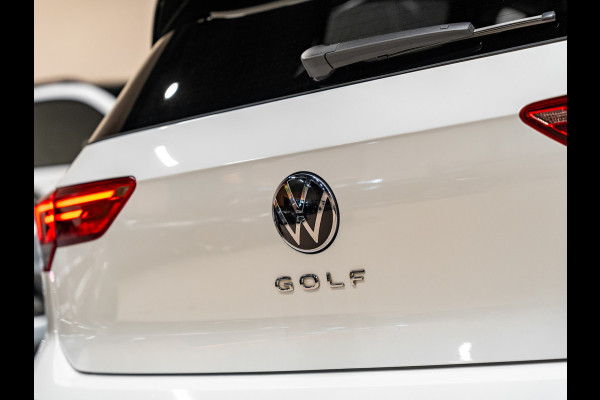 Volkswagen Golf 1.0 eTSI DSG Life Business, Apple Carplay, Android Auto, ACC, Ambiënte Light, Camera, PDC, Volledig onderhouden