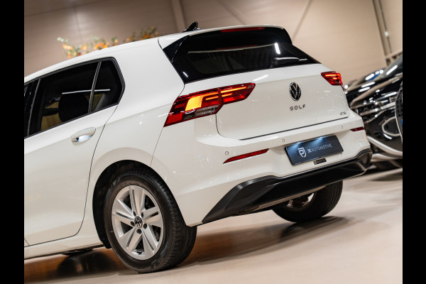 Volkswagen Golf 1.0 eTSI DSG Life Business, Apple Carplay, Android Auto, ACC, Ambiënte Light, Camera, PDC, Volledig onderhouden