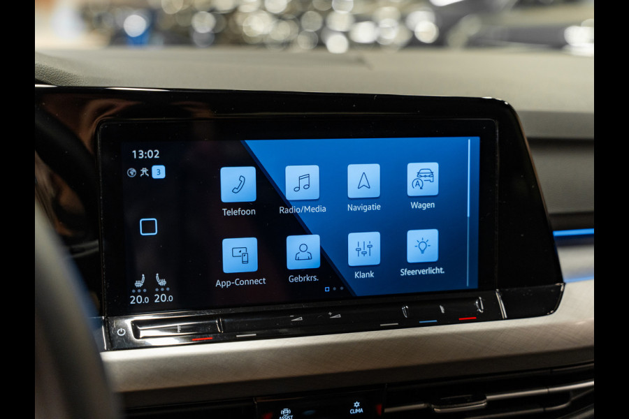 Volkswagen Golf 1.0 eTSI DSG Life Business, Apple Carplay, Android Auto, ACC, Ambiënte Light, Camera, PDC, Volledig onderhouden