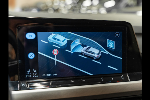 Volkswagen Golf 1.0 eTSI DSG Life Business, Apple Carplay, Android Auto, ACC, Ambiënte Light, Camera, PDC, Volledig onderhouden