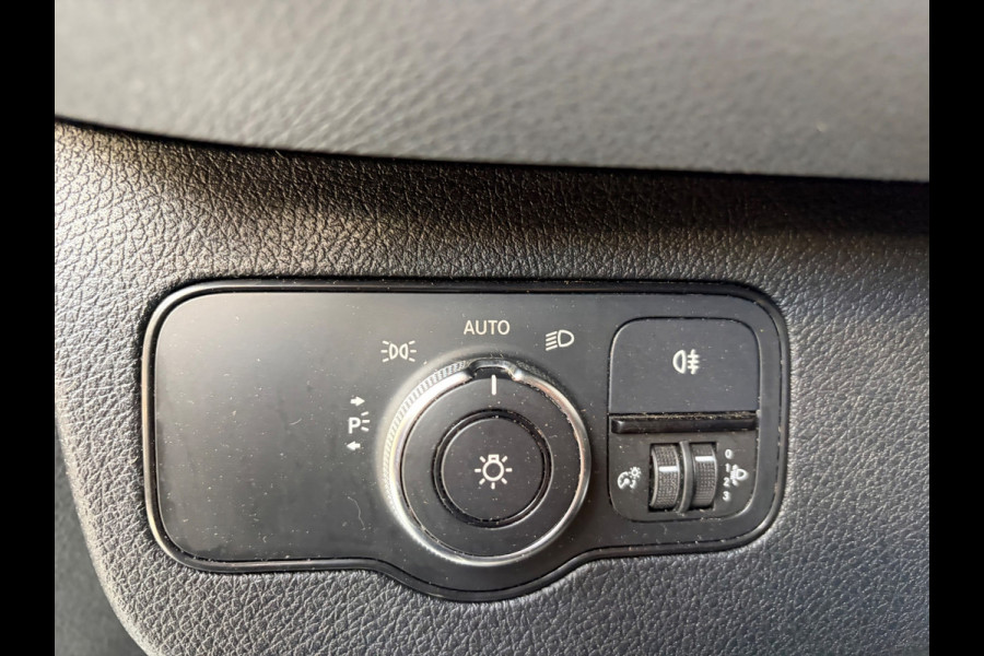 Mercedes-Benz Sprinter AUTOMAAT 314 2.2 CDI 140pk euro6 L2H2, Airco, CruiseControl, Trekhaak ZEER NETTE BUS RIJD GOED!