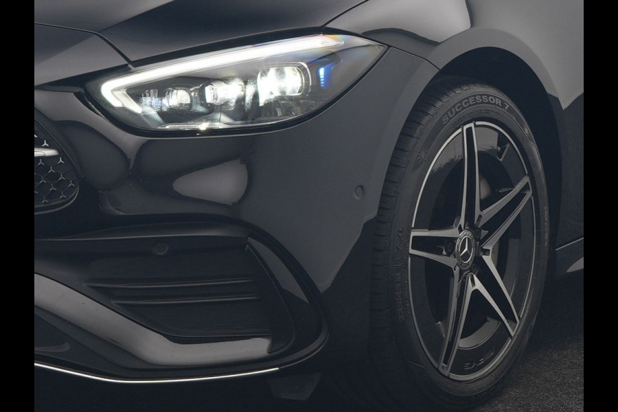 Mercedes-Benz C-Klasse Estate 300 e AMG Line PHEV 313pk Dealer O.H | Trekhaak Af Fabriek | Adaptive Cruise | Camera | Digital Light | Alcantara Sportstoelen Memory & Verwarmd | Keyless | Sfeerverlichting | Apple Carplay | Blis | DAB | 18"L.M | Plug In Hybrid