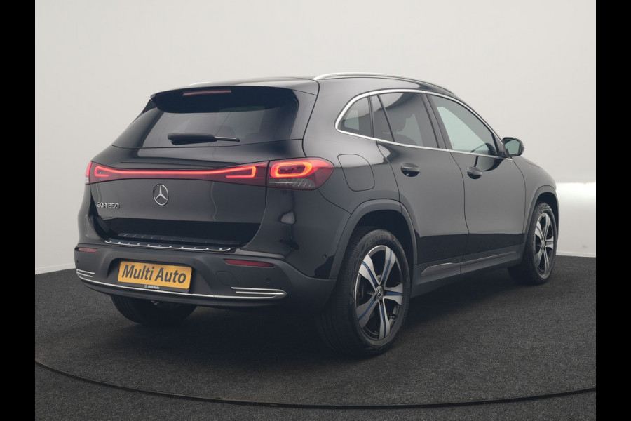 Mercedes-Benz EQA 250 Luxury Line 67 kWh 190pk Dealer O.H | Adaptive Cruise | MBUX Widescreen Navi |  Camera | Apple Carplay | Sportstoelen Verwarmd | Blis | Sfeerverlichting | DAB |  Navigatie | Virtual | 18"L.M