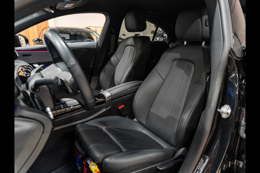 Mercedes-Benz CLA-Klasse 250 e Luxury Line, AMG 18" Velg, Voll Led, Night Pakket, Wide Screen, Ambiënte Light, Leder, PDC