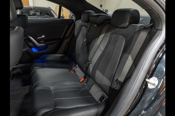 Mercedes-Benz CLA-Klasse 250 e Luxury Line, AMG 18" Velg, Voll Led, Night Pakket, Wide Screen, Ambiënte Light, Leder, PDC
