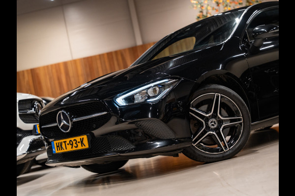 Mercedes-Benz CLA-Klasse 250 e Luxury Line, AMG 18" Velg, Voll Led, Night Pakket, Wide Screen, Ambiënte Light, Leder, PDC