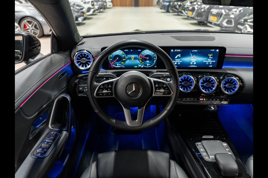 Mercedes-Benz CLA-Klasse 250 e Luxury Line, AMG 18" Velg, Voll Led, Night Pakket, Wide Screen, Ambiënte Light, Leder, PDC