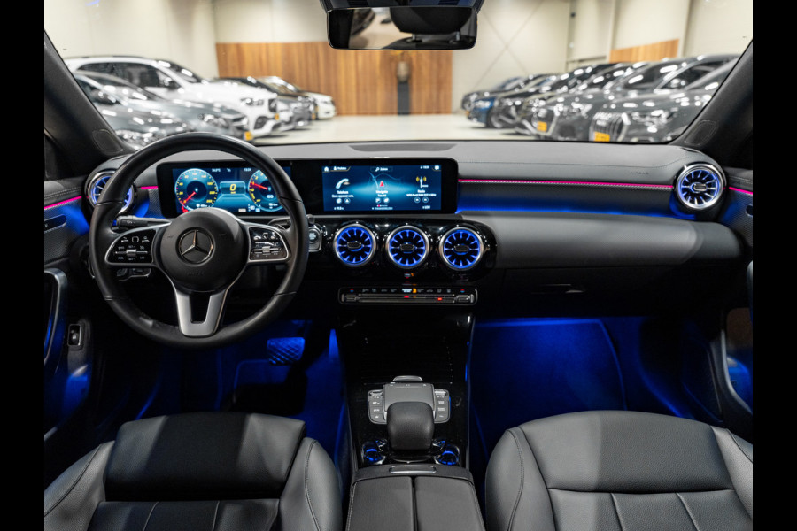 Mercedes-Benz CLA-Klasse 250 e Luxury Line, AMG 18" Velg, Voll Led, Night Pakket, Wide Screen, Ambiënte Light, Leder, PDC