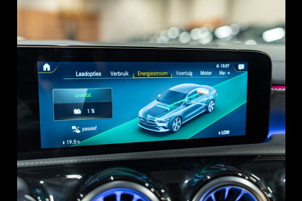 Mercedes-Benz CLA-Klasse 250 e Luxury Line, AMG 18" Velg, Voll Led, Night Pakket, Wide Screen, Ambiënte Light, Leder, PDC