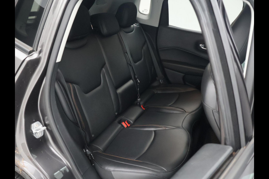 Jeep Compass 1.4 140 PK MULTIAIR OPENING EDITION + CAMERA | BEATS AUDIO | APPLE CARPLAY | STUURVERWARMING