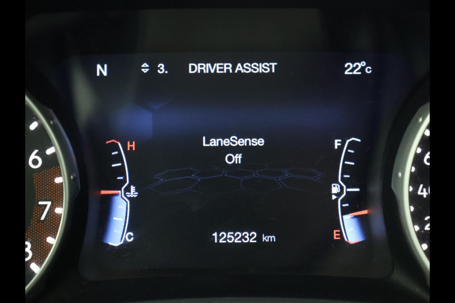 Jeep Compass 1.4 140 PK MULTIAIR OPENING EDITION + CAMERA | BEATS AUDIO | APPLE CARPLAY | STUURVERWARMING